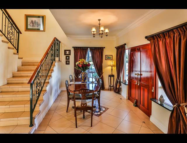 4 BEDROOM HOUSE FOR SALE IN SHEFFIELD BEACH